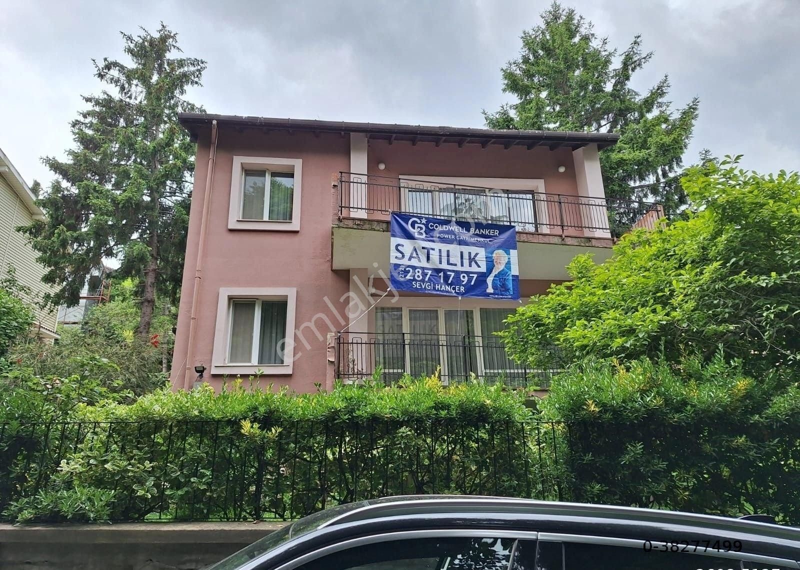 Sarıyer Tarabya Satılık Villa Tarabya Bahçe İçersinde Dublex Satılık Villa