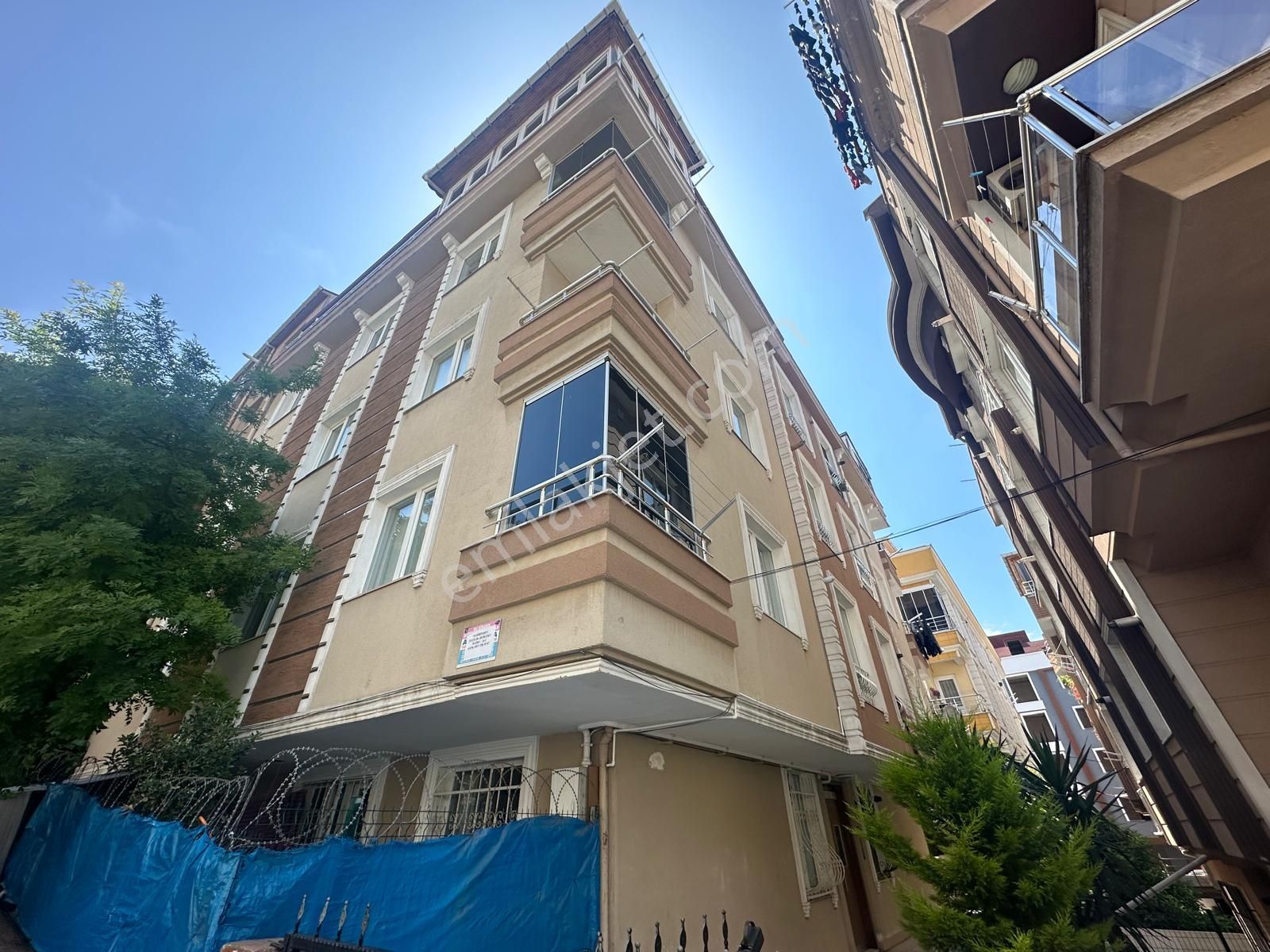 Avcılar Cihangir Kiralık Daire  AVCLAR KAYMAKAMLIK ARKASI FULL EŞYALI 2+1 90 M2 ARAKAT DAİRE