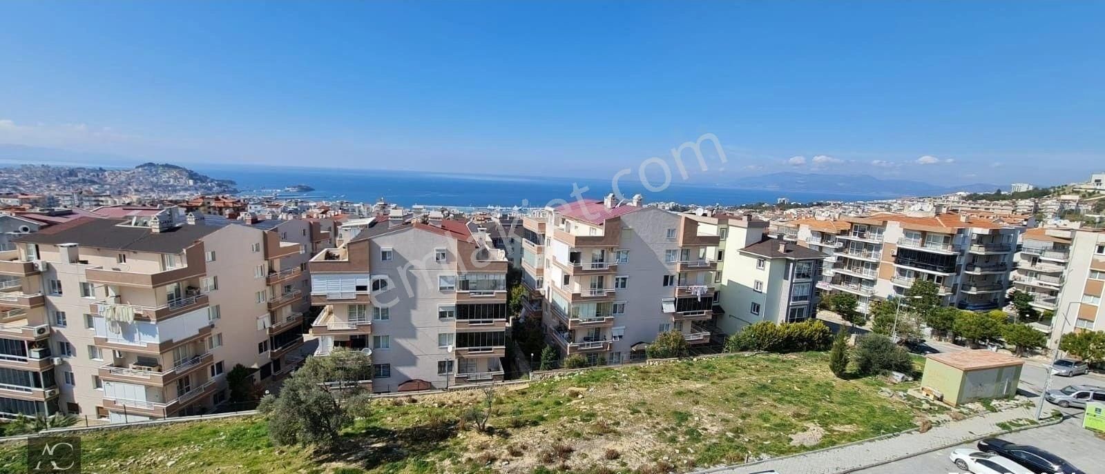 Kuşadası Ege Satılık Residence FULL MANZARA-GUVENLIK-HAVUZ-KAPALI OTOPARK- BAHÇE-YERDEN ISITMA-ULTRA LÜX FIRSAT DAİRE