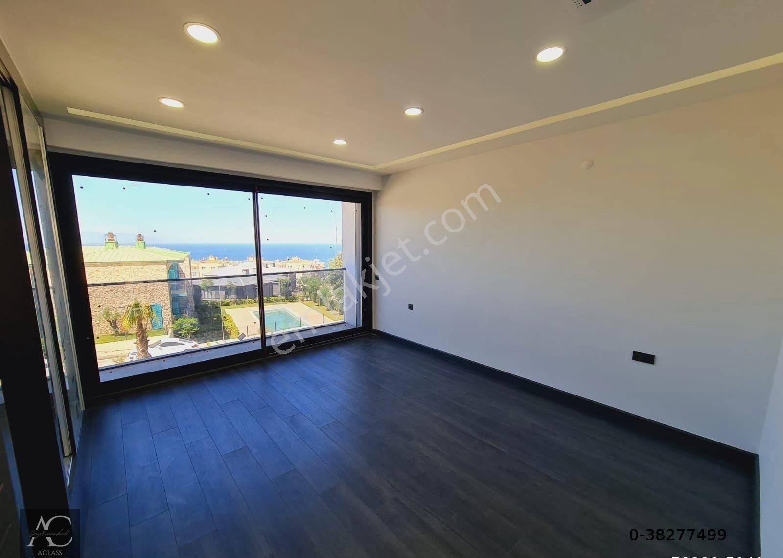 Marinada-manzara-özel Havuz-bahçe-otopark-ultra Lüx-modern-7+1-1000 M2-tamamı Müstakil - Görsel 26