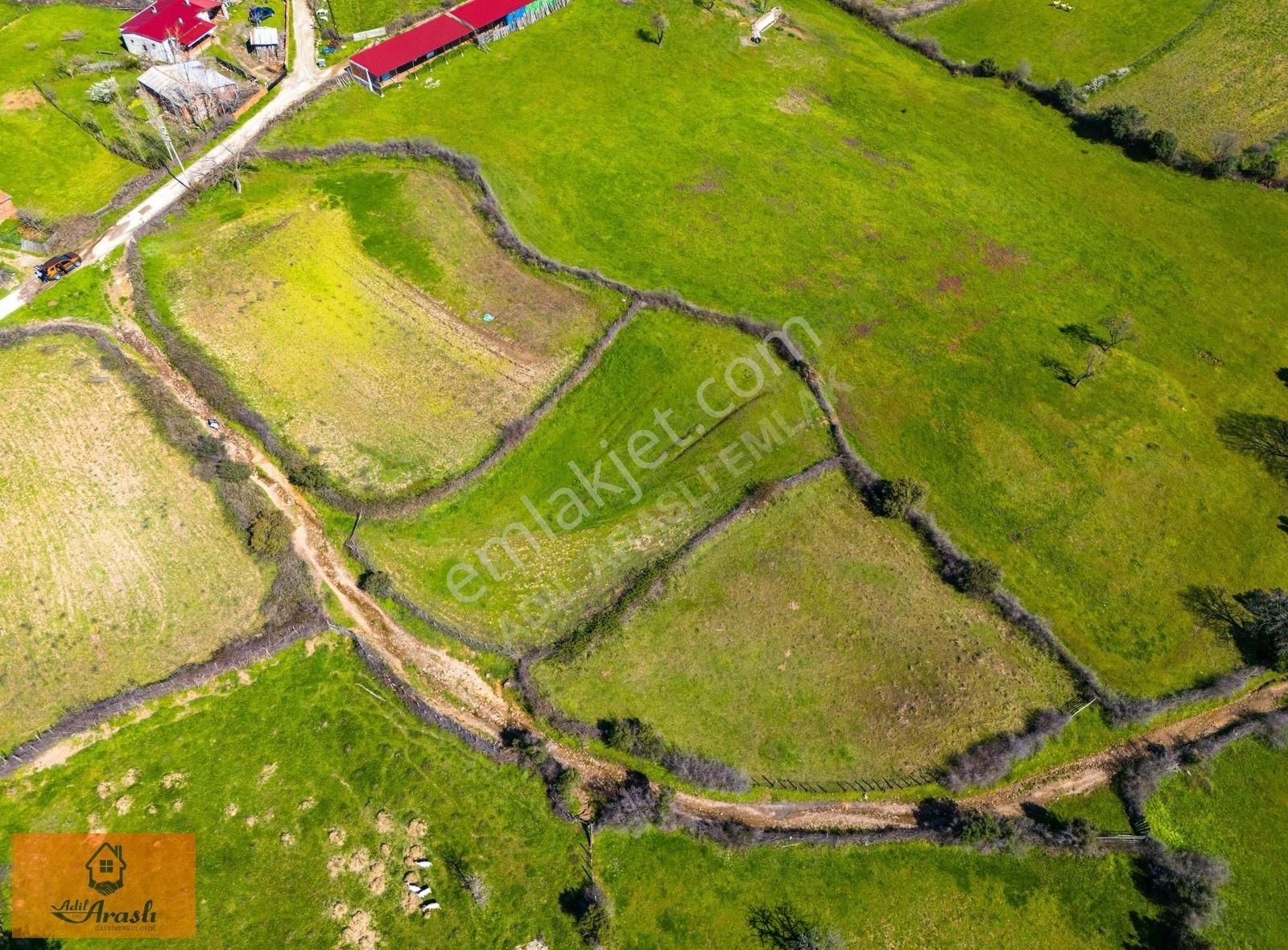 Bayramiç Hacıbekirler Köyü Satılık Konut İmarlı Bayramiç Hacıbekirler Köyünde Tamamı İmarlı 1.500 M2 Arsa