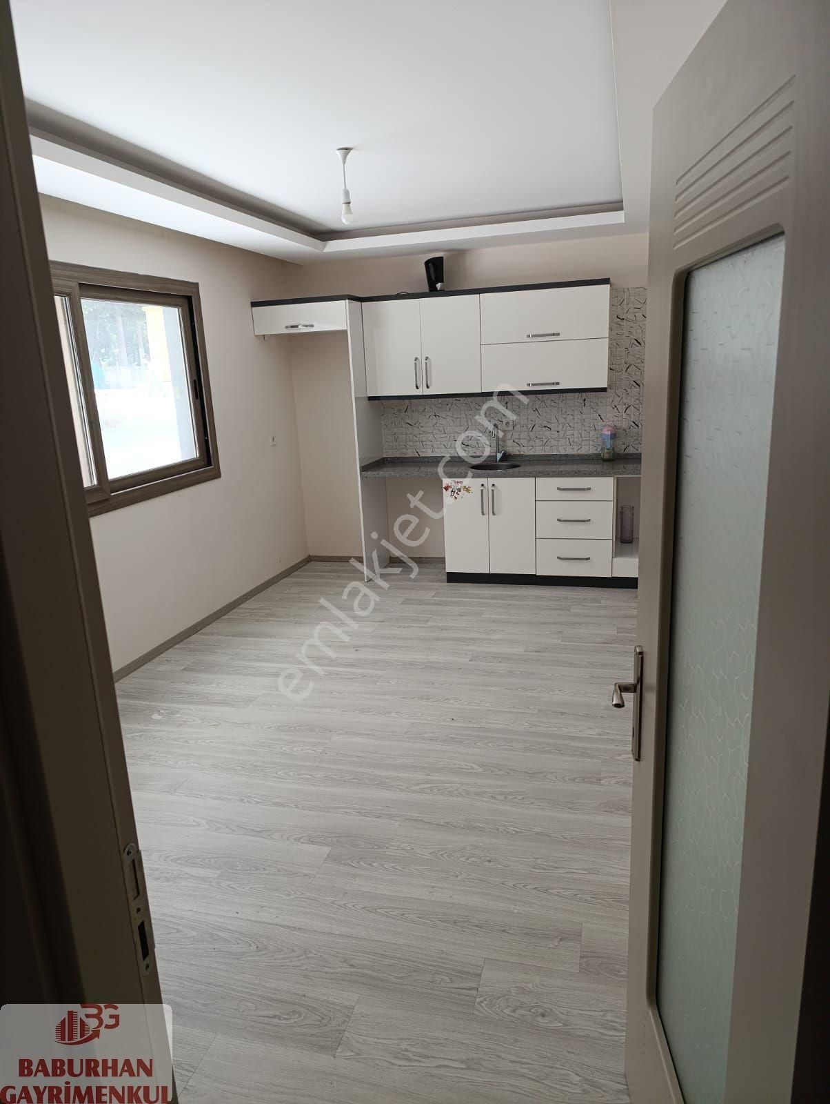 Kuşadası Davutlar Satılık Daire  DAVUTLAR MERKEZDE SATILIK 1+1 DAİRE