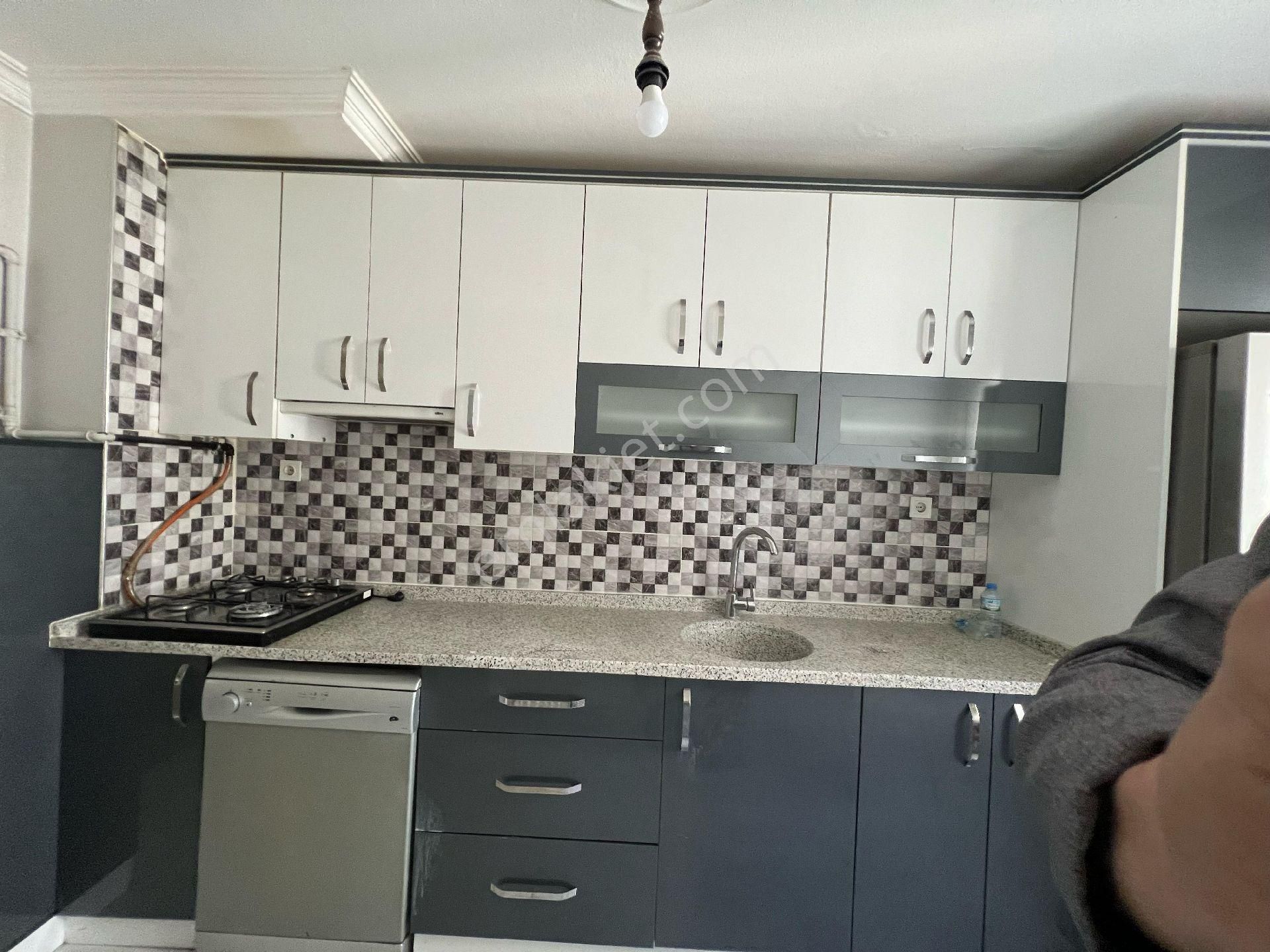 Cadde Üzeri Full Deniz Manzaralı 2+1 95m2 Arakat Satılık
