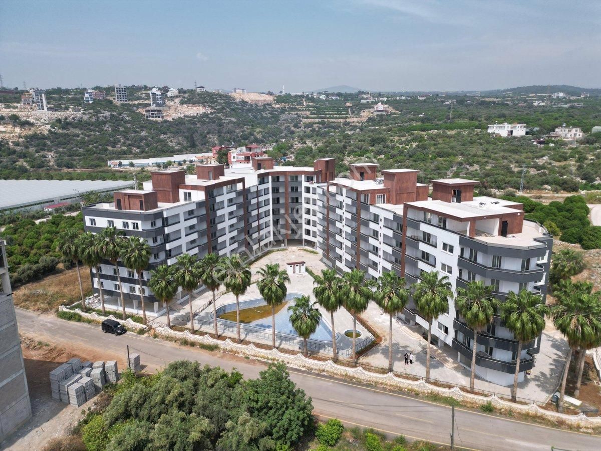 Erdemli Limonlu Satılık Daire REMAX TROPİK'TEN LİMONLU'DA SATILIK TERASLI 2+1 DAİRE