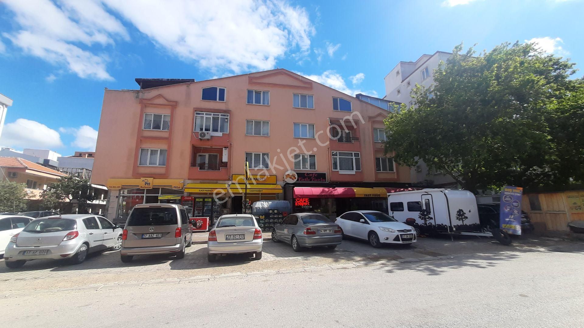 Çanakkale Merkez Barbaros Kiralık Daire  ÇANAKKALE BARBAROS MUHTARLIK YANI ARA KAT GENİŞ SATILIK 3+1