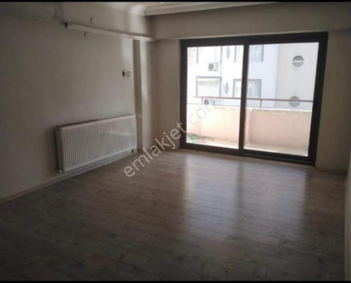 Cumhuriyet Mahallesi 3+1 Doğal Gazlı Kiralık Daire - Görsel 12