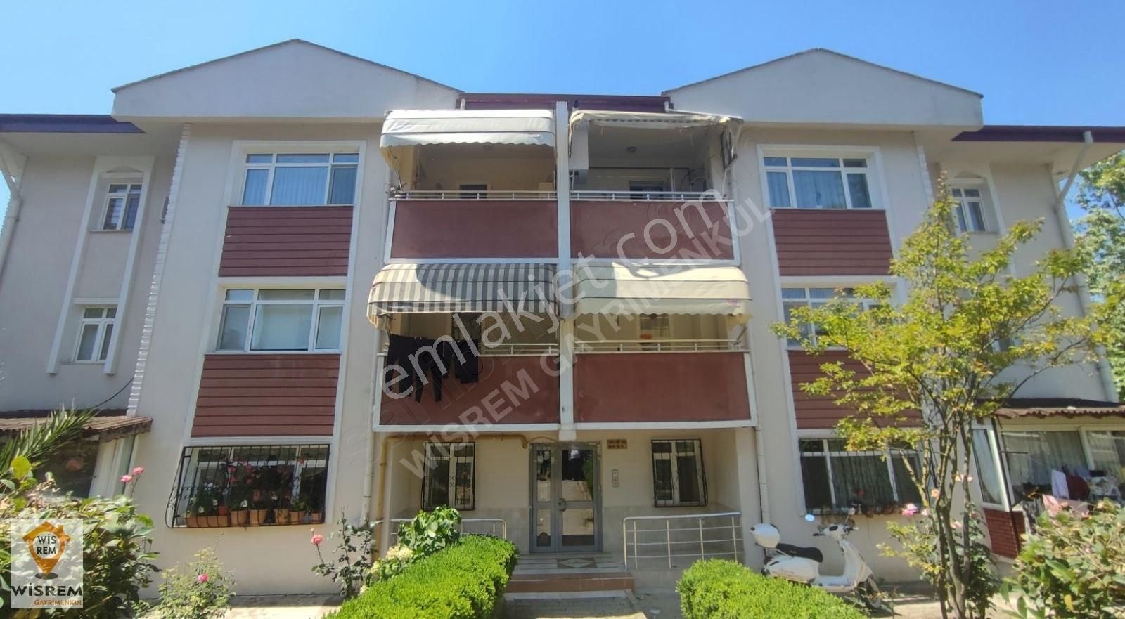 Gölcük Yunus Emre Satılık Daire SARAYLI KALICI KONUTLARINDA İÇİ YAPILI 3+1 SATILIK DAİRE