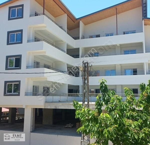 Pozantı Akçatekir Satılık Yazlık AKCATEKIRDE SATILIK SIFIR DAİRE. ANA CADDE ÜSTÜ