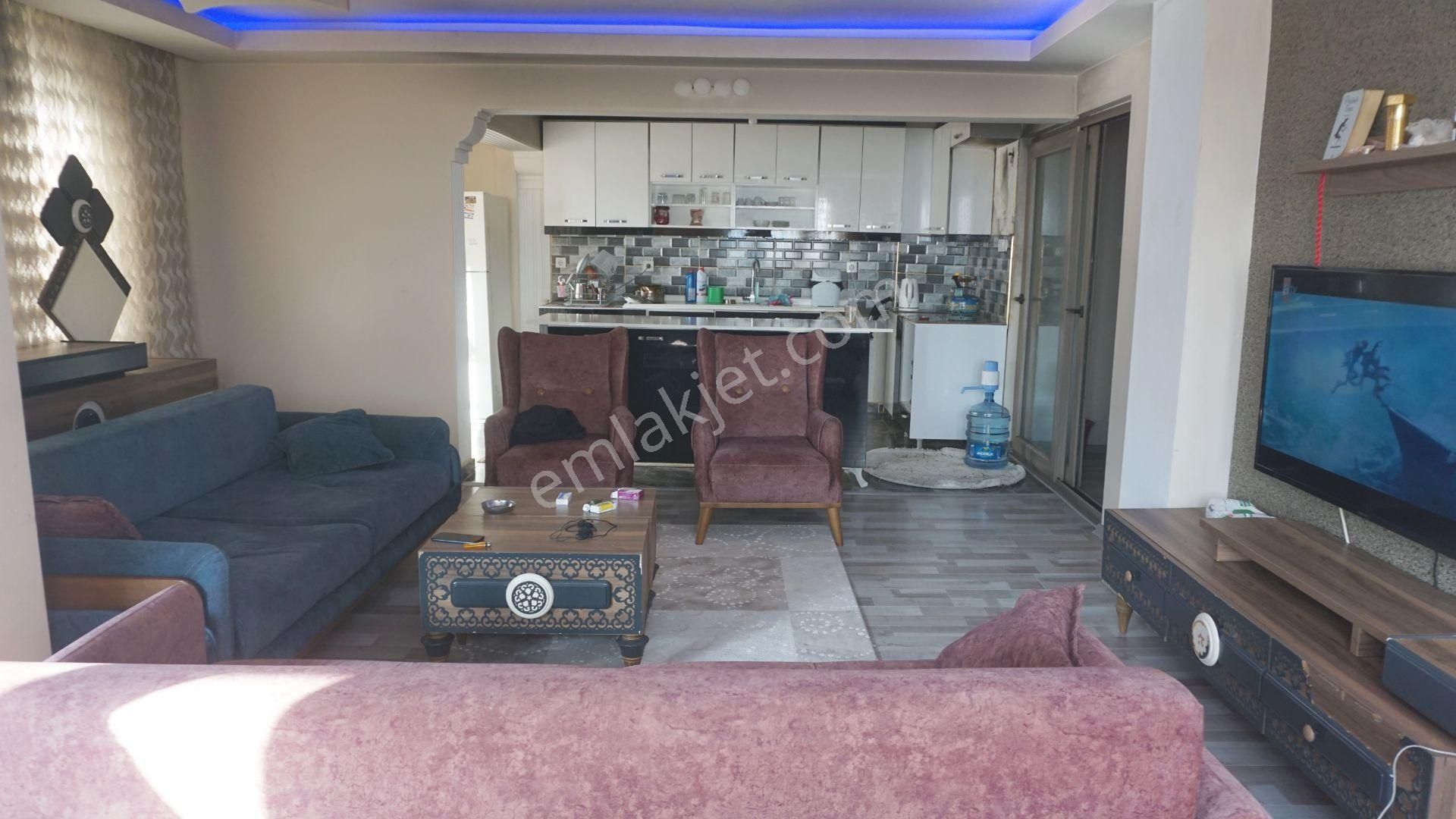 Çiğli Evka-5 Satılık Daire  ÇİĞLİSERKAN EMLAK DAN ÇİĞLİ EVKA 5 DE AÇIK MUTFAK 3+1120 M2 DAİRE