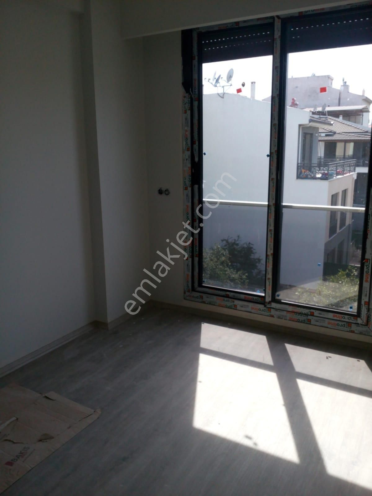 Menderes Turyap'tan Cüneytbey Mh. 1+1 Kiralık Daire - Görsel 14
