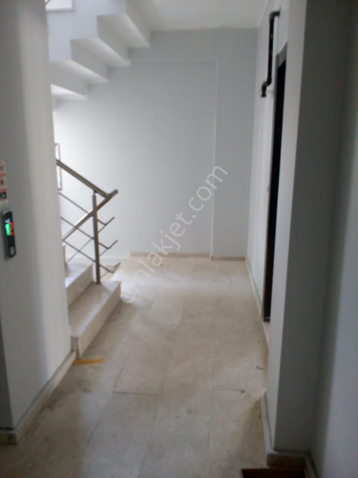 Menderes Turyap'tan Cüneytbey Mh. 1+1 Kiralık Daire - Görsel 19