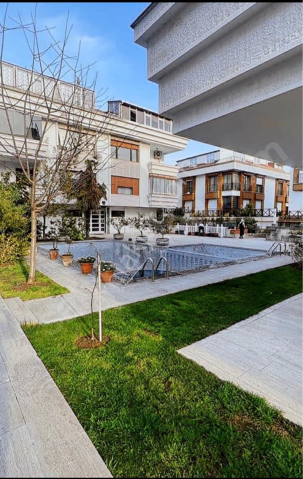 Bakırköy Basınköy Kiralık Daire SECRET HOUSE’dan bağımsız girişli 2+1 bahçe katı