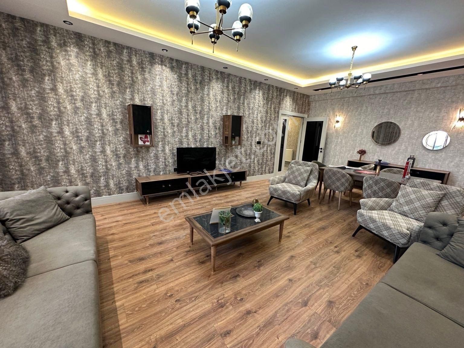 Şanlı Gayrimenkulden Ultra Lüks Sitte İçerisinde 5+1 Satılık Daire