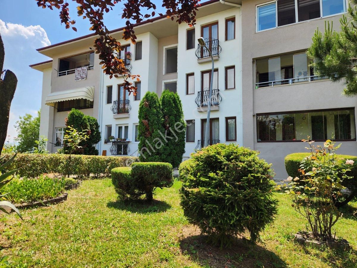 Düzce Merkez Bahçelievler Satılık Daire REMAX AY MURAT & BAHÇEŞEHİRDE ARAKAT SATILIK 3+1