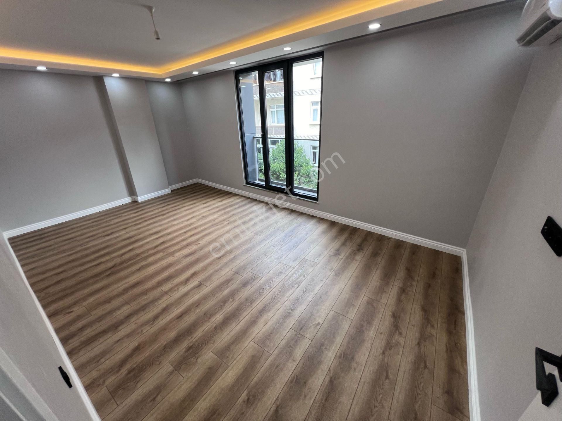 Sultangazi Uğur Mumcu Satılık Daire  HİCRET'DEN U.MUMCU MH. SÜPER KONUMDA 2+1 95 M² LÜKS DAİRE