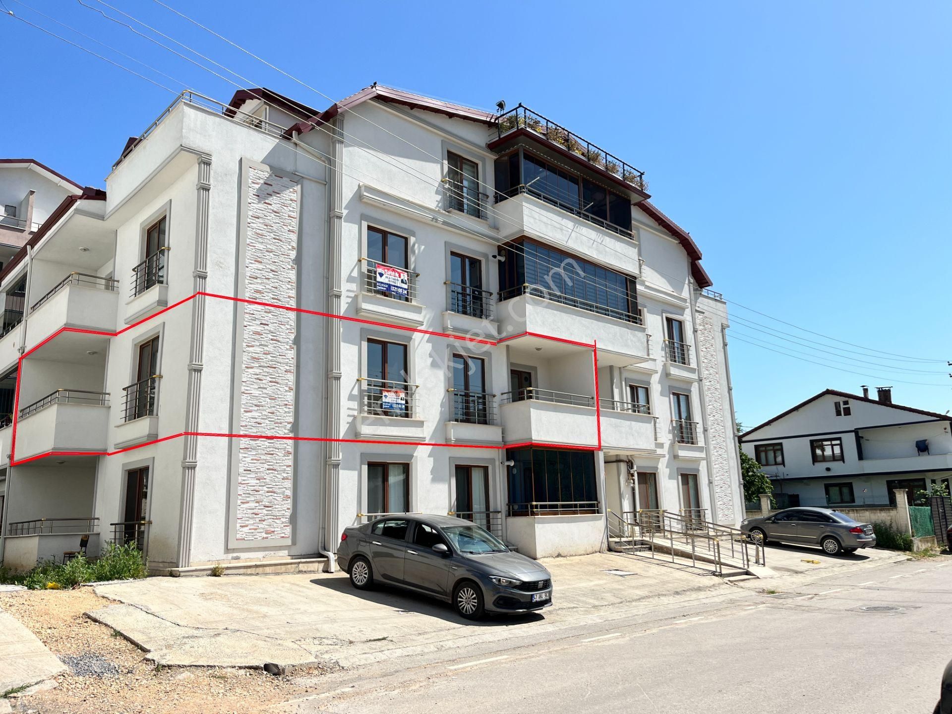 Başiskele Barbaros Satılık Daire  RE/MAX Maximum'dan Barbaros Mahallesinde Sıfır Ara Kat Daire!