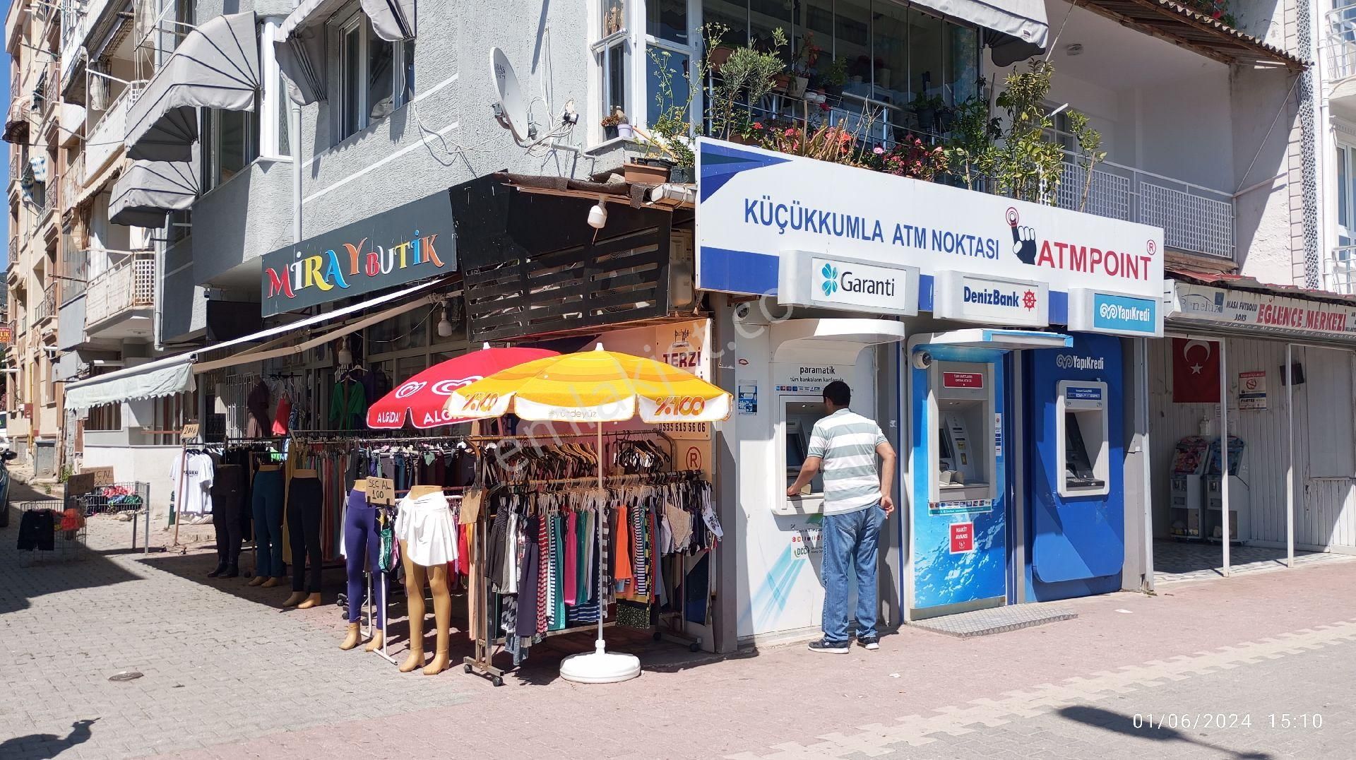 Gemlik Kumla Satılık Dükkan & Mağaza Fatih'ten küçükkumla sahilde 56m2 deniz manzaralı sahile cephe hazır kiracılı  wc li satılık dükkan