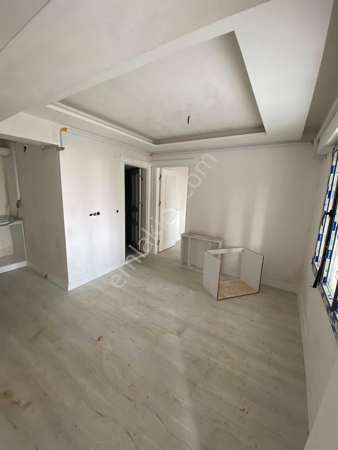 Alaşehir İstasyon Satılık Daire ECZ GAYRİMENKUL DEN SATILIK SIFIR 1+1 D.GAZLI İSTASYON MH FIRSAT DAİRE 