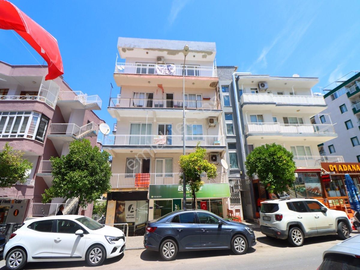 Kuşadası Türkmen Satılık Daire KUŞADASI TÜRKMEN MAHALLESİ 50.YIL CADDESİNDE SATILIK 3+1 DAİRE