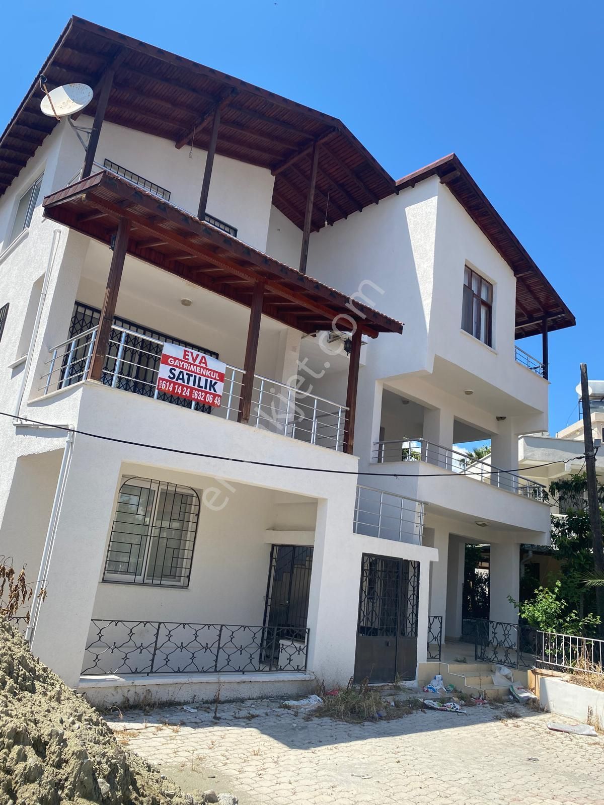 Arsuz Uluçınar Satılık Villa  ARSUZ GÜMÜŞKENT SİTESİ SATILIK  2 DUBLEKS 1 NORMAL DAİRE