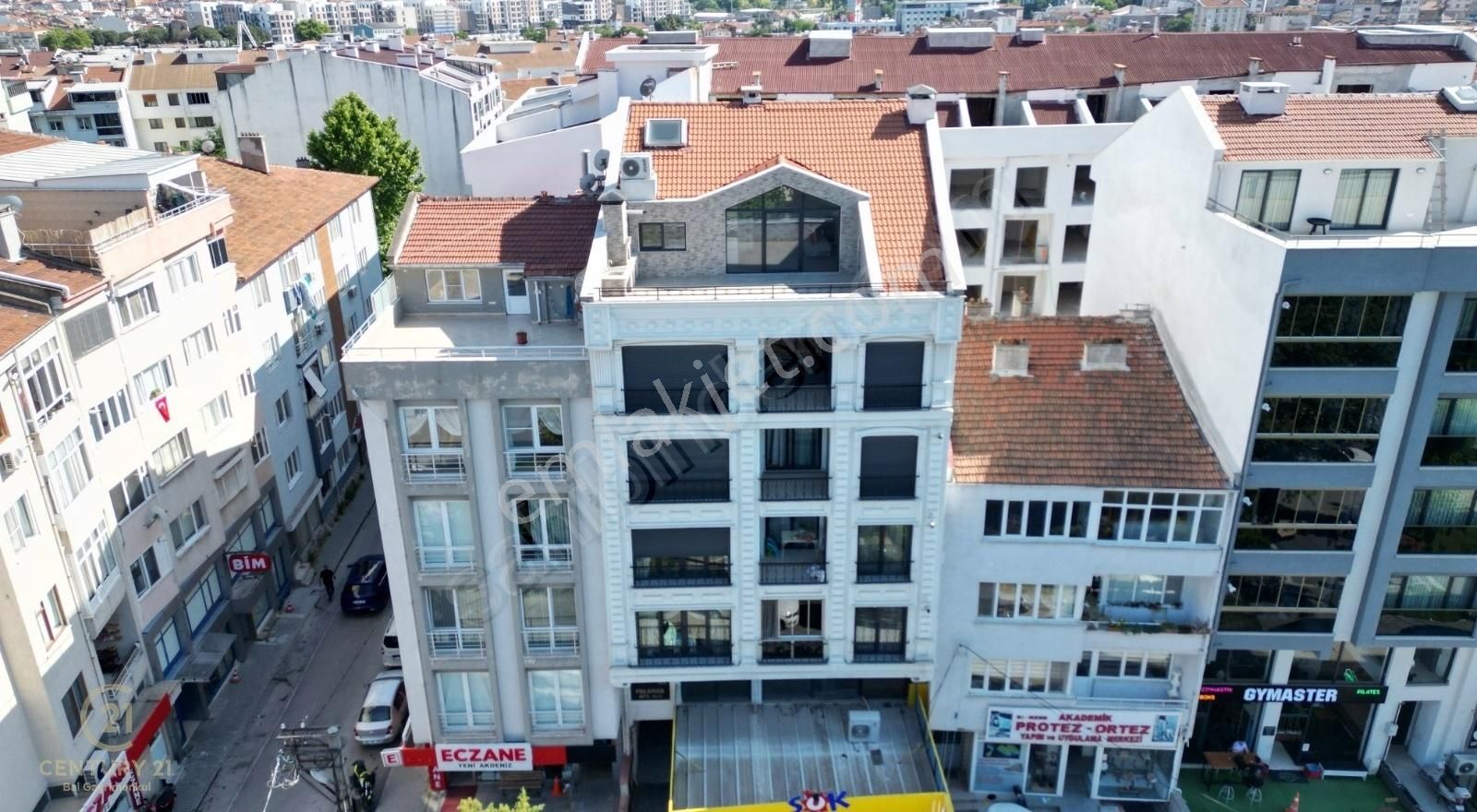 Karesi Atatürk Satılık Daire CENTURY 21 BAL'DAN ATATÜRK MAH.DEVLET HAS. ÖNÜ ,GENİŞ 3+1 DAİRE