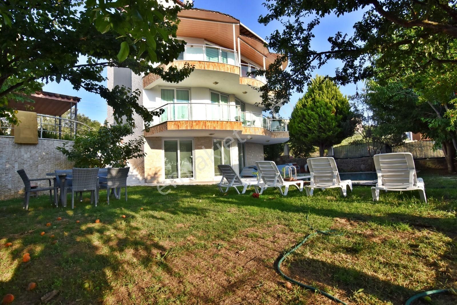 Kuşadası Yaylaköy Satılık Villa  KUŞADASI YAYLAKÖY SATILIK 4+2 VİLLA