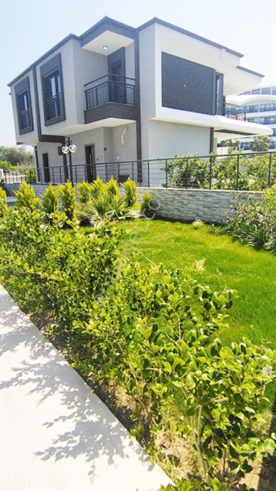 Kuşadası Güzelçamlı Satılık Villa KUŞADASI GÜZELÇAMLI SATILIK 3+1 YENİ VİLLA