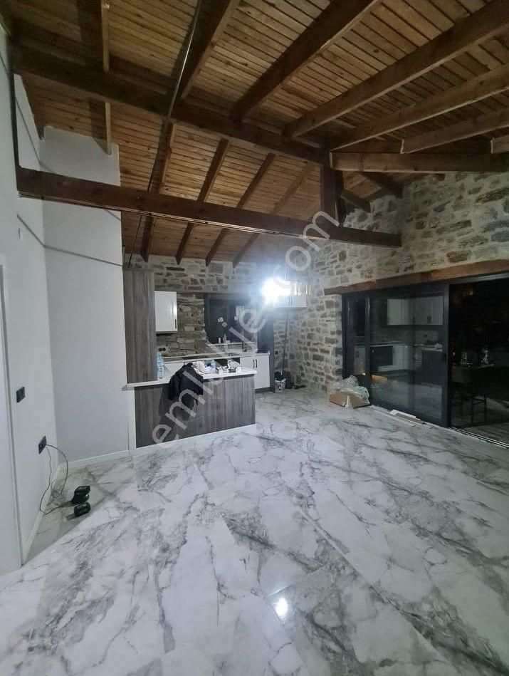 Nazilli Yazırlı Mahallesinde Müstakil Özel Taş Ev 3+1 - Görsel 23