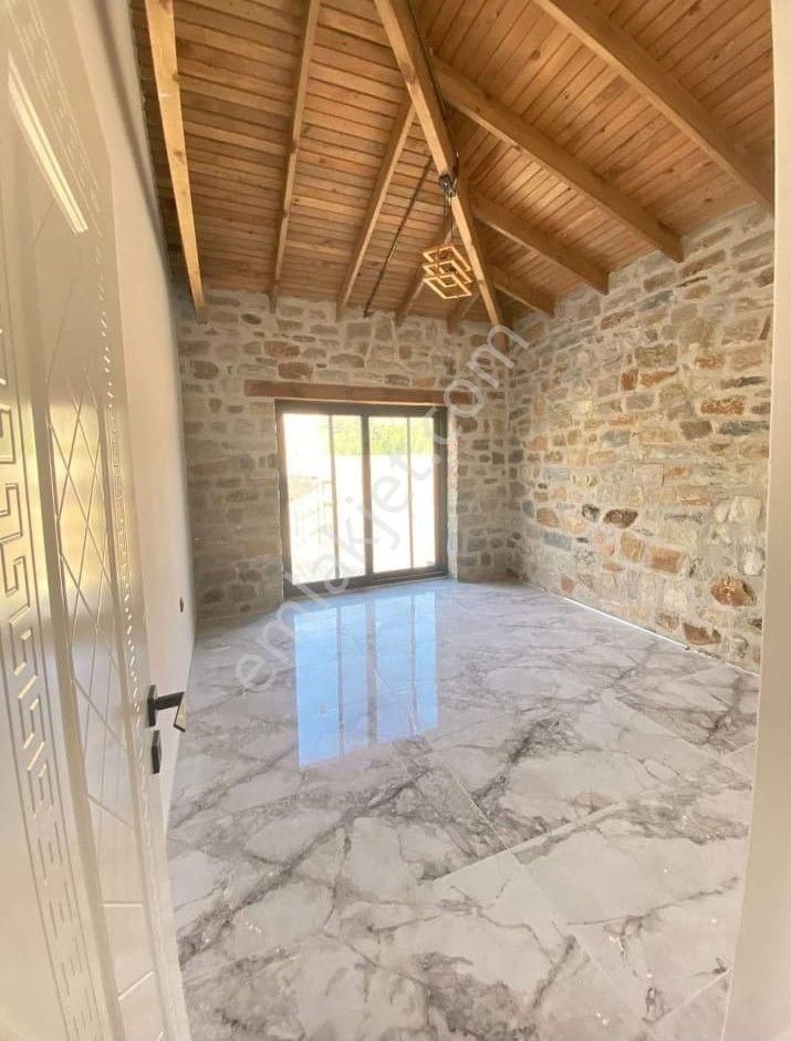 Nazilli Yazırlı Mahallesinde Müstakil Özel Taş Ev 3+1 - Görsel 13