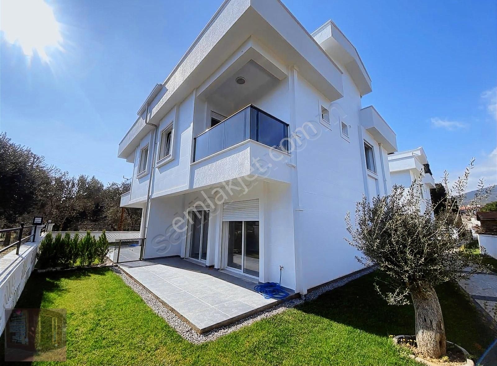 Edremit Altınoluk Satılık Villa Güçlü Kardeşler Gürede Doğa İle İç İçe 5+1 Lüks Villalar