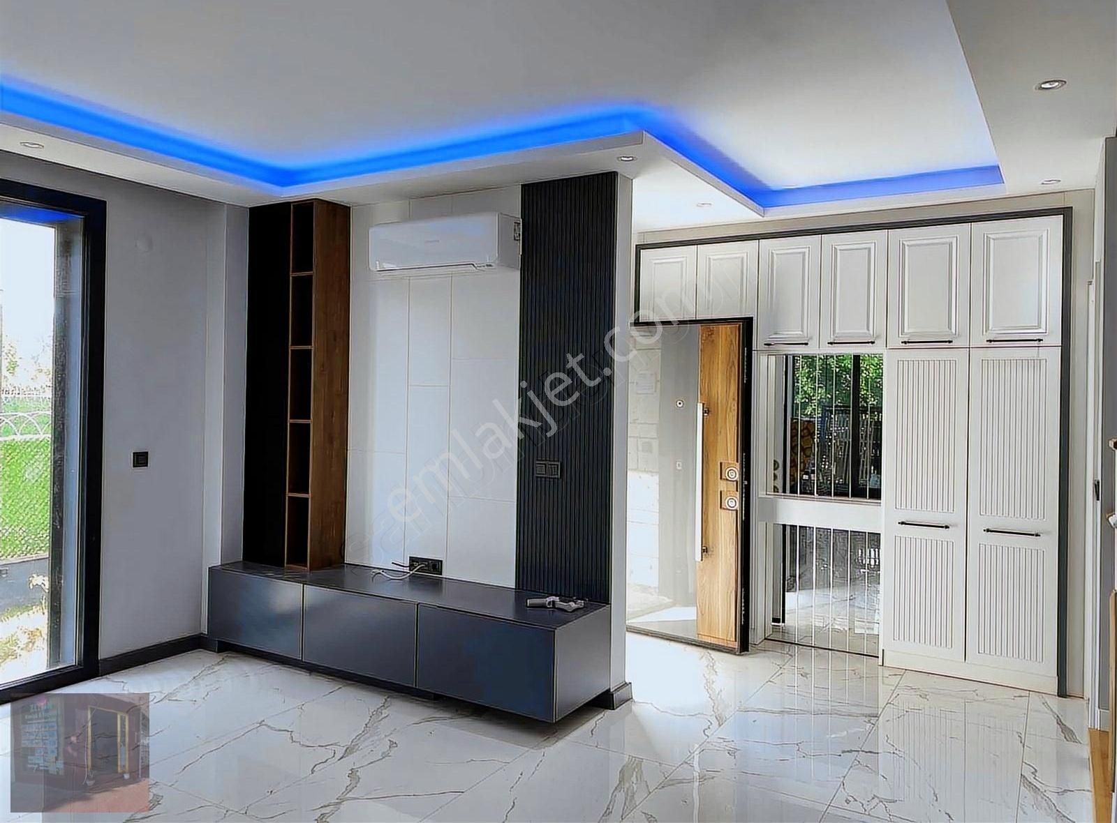 Güçlü Kardeşler Altınoluk Merkezde 4+1 Tam Müstakil Lüks Villa - Görsel 9