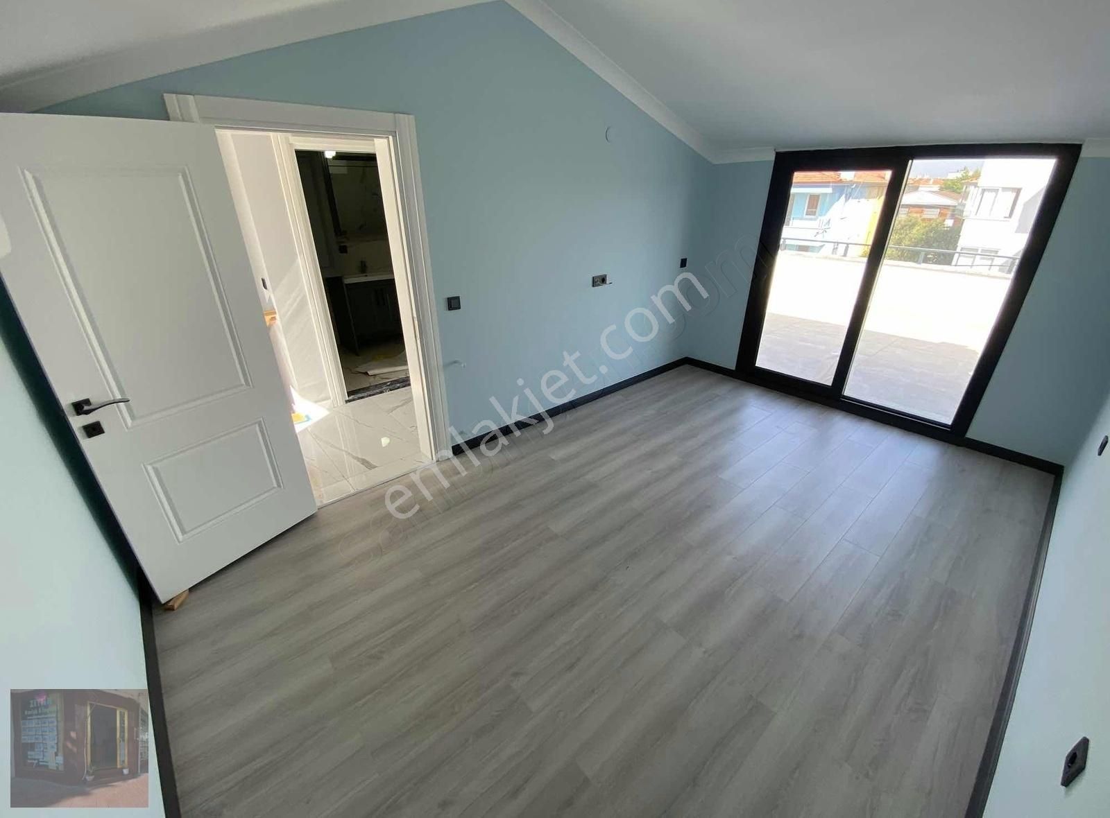 Güçlü Kardeşler Altınoluk Merkezde 4+1 Tam Müstakil Lüks Villa - Görsel 23