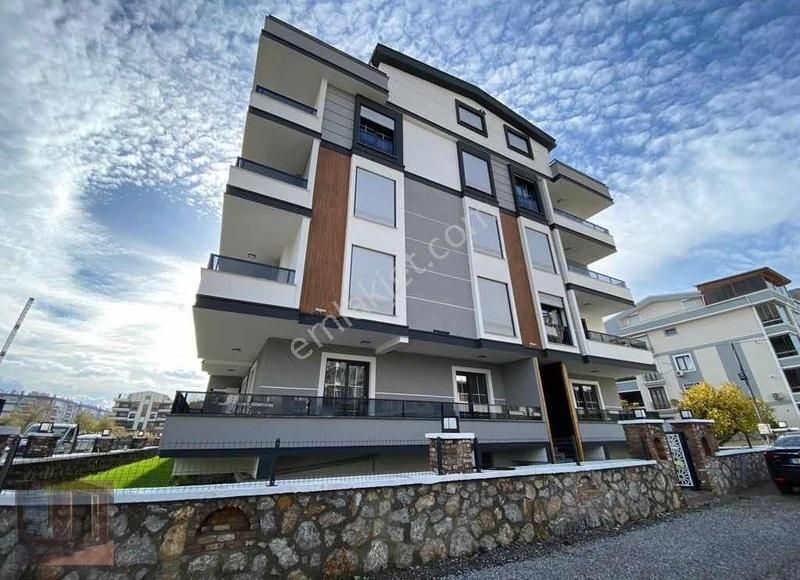 Edremit Akçay Satılık Daire GÜÇLÜ KARDEŞLER AKÇAY ALTINKUM 2+1 AYRI MUTFAK LÜKS DAİRE'LER