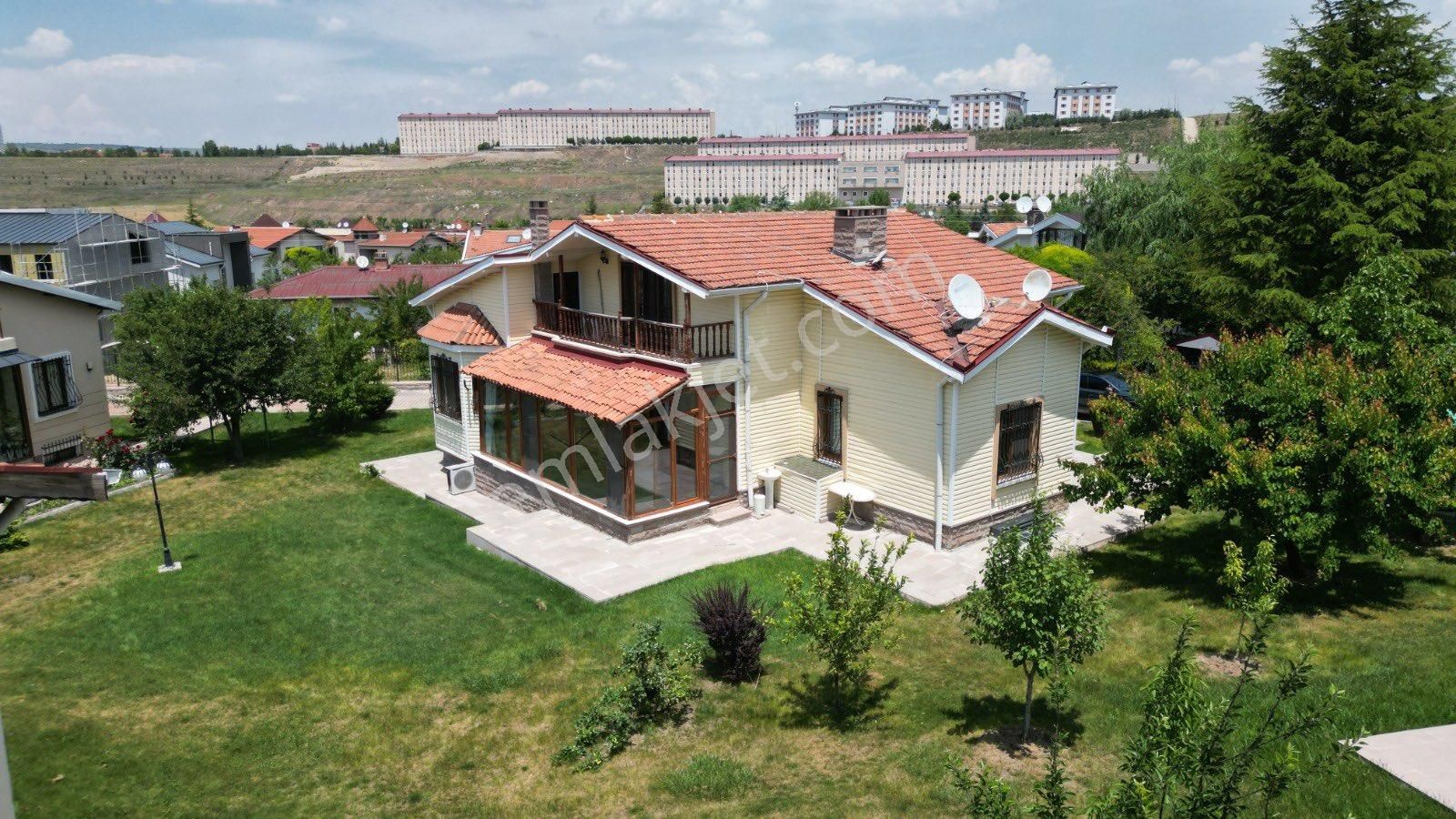 Gölbaşı Bahçelievler Satılık Villa CB Vizyon’dan Başkent Sitesi’nde Yapılı Villa