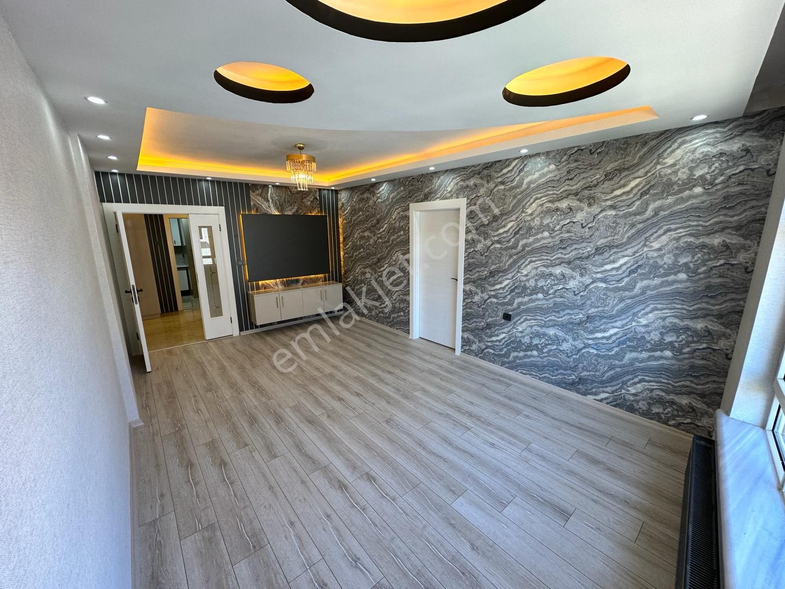 Keçiören İncirli Satılık Daire  YUNUS EMRE CADDESİNDE 3+1 ULTRALÜX YAPILI ORTAKAT ÇİFT BANYO