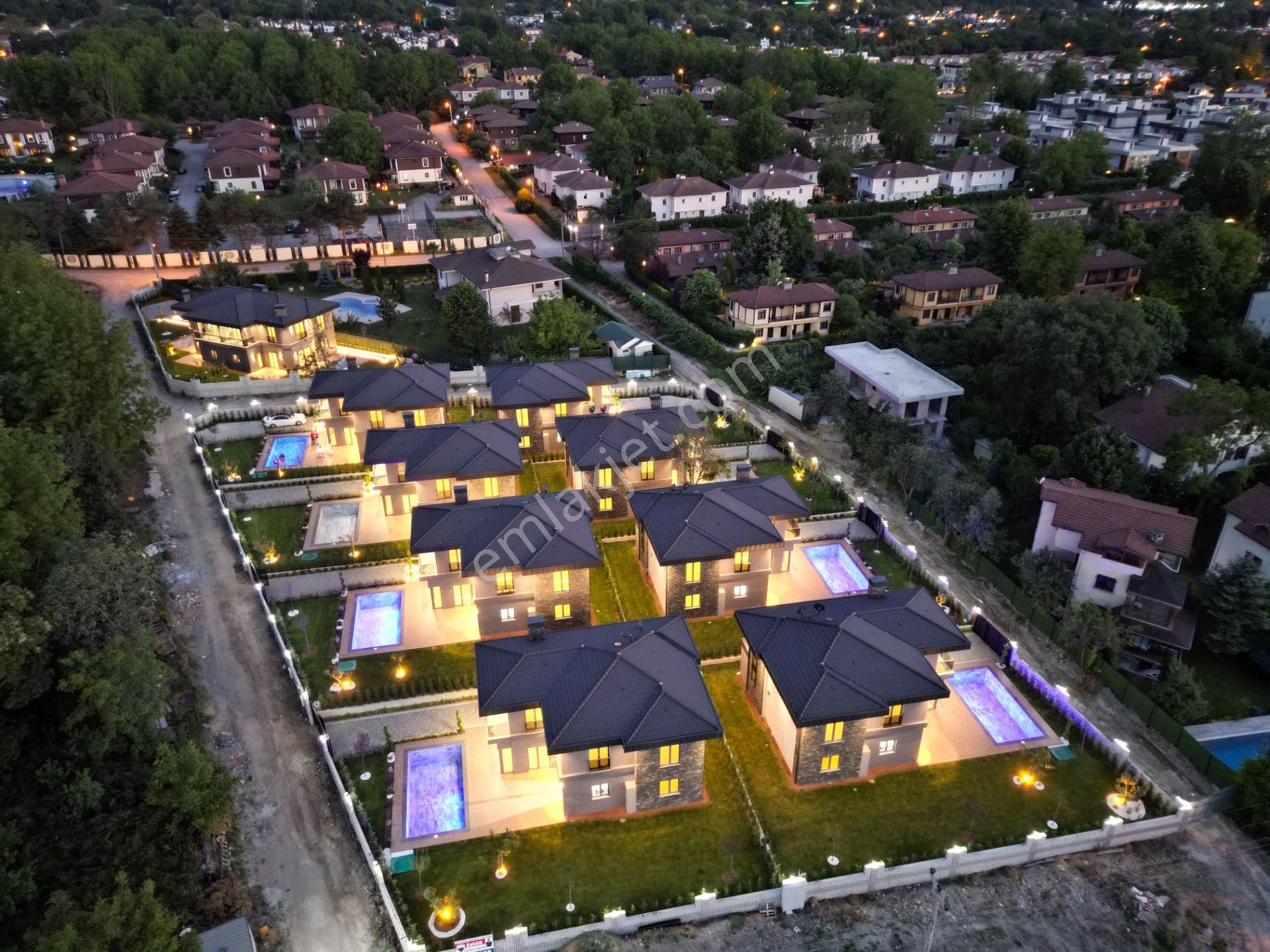 Sapanca Rüstempasa Satılık Villa  SAPANCA’DA SATILIK MÜSTAKİL HAVUZLU ULTRA LÜX VİLLA…