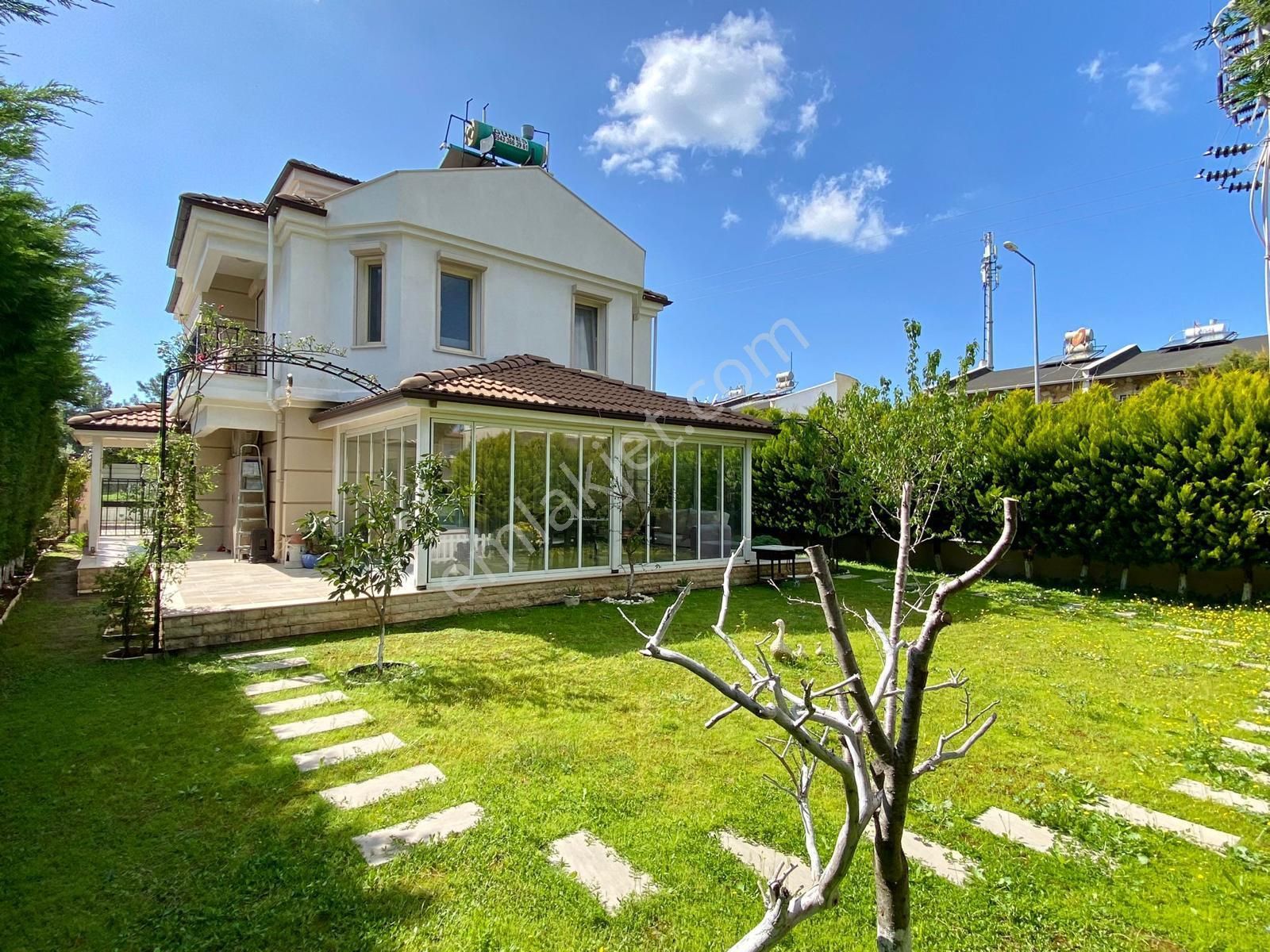 Didim Altınkum Satılık Villa  DİDİM ALTINKUMDA SATILIK 380 mt Arsa İçinde Tam Müstakil Villa