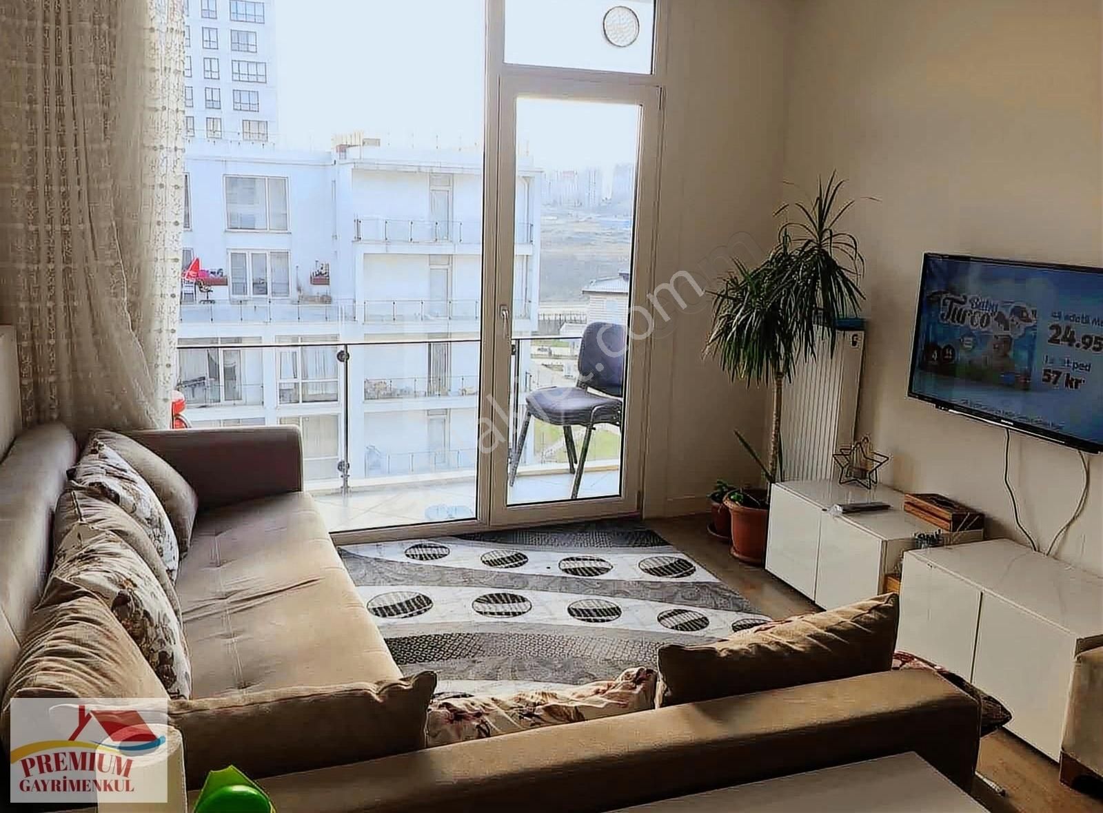 Başakşehir Kayabaşı Satılık Daire EMLAK KONUT B.EVLERİ-1'de SATILIK EŞYALI 1 ODA 1 SALON DAİRE