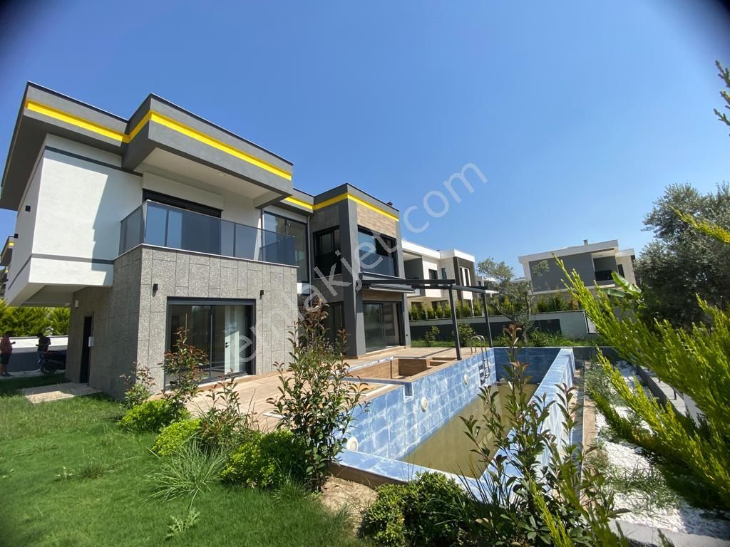 Kuşadası Yavansu Satılık Villa  ULTRA LÜKS KALİTEDE SATILIK 4+1 VİLLA