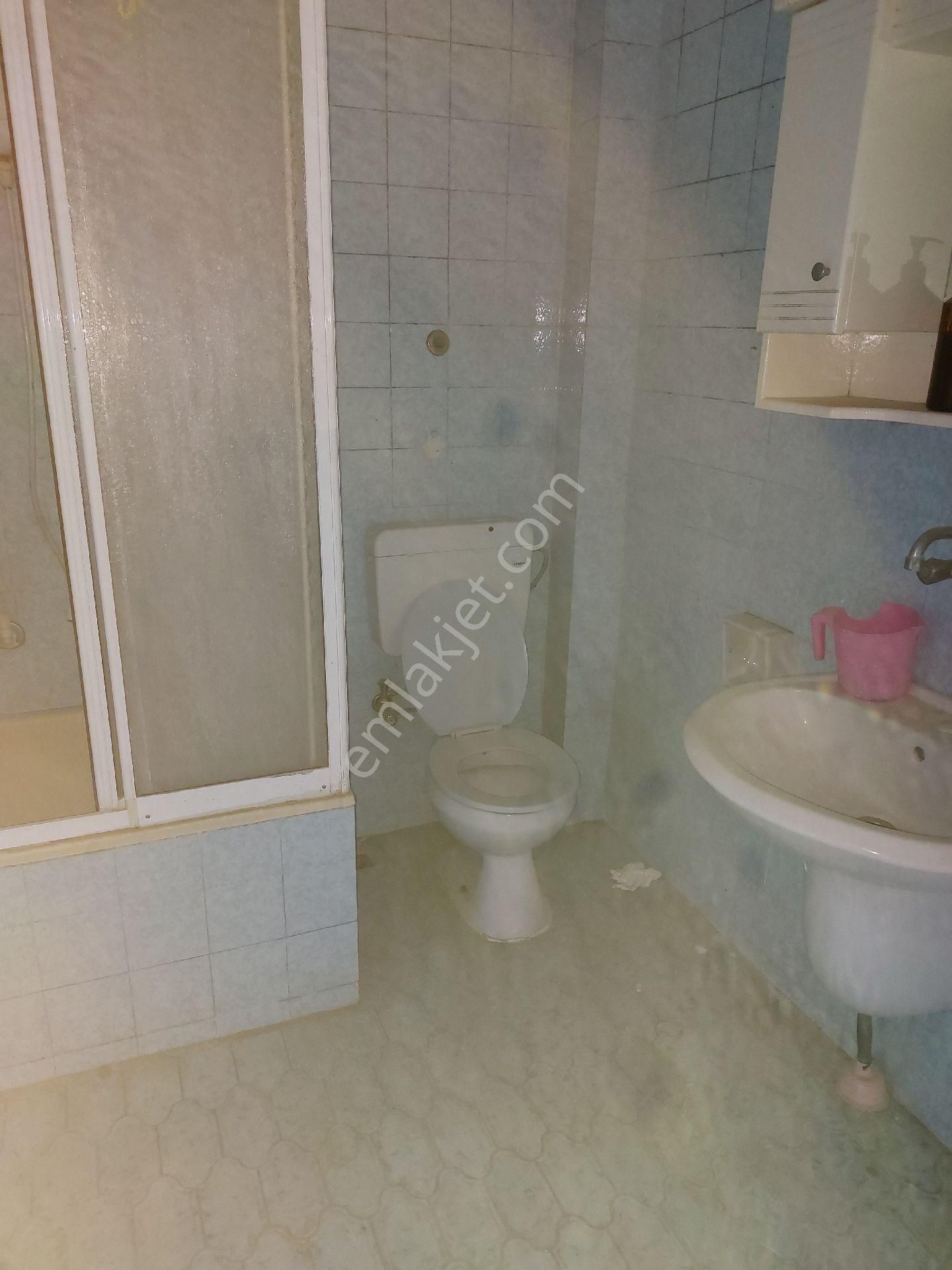 Sakarya Adapazari Merkezde 3+1 Kiralik Daire - Görsel 18