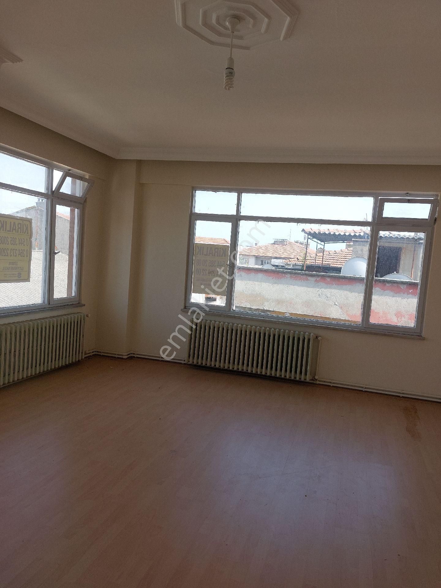 Sakarya Adapazari Merkezde 3+1 Kiralik Daire - Görsel 2