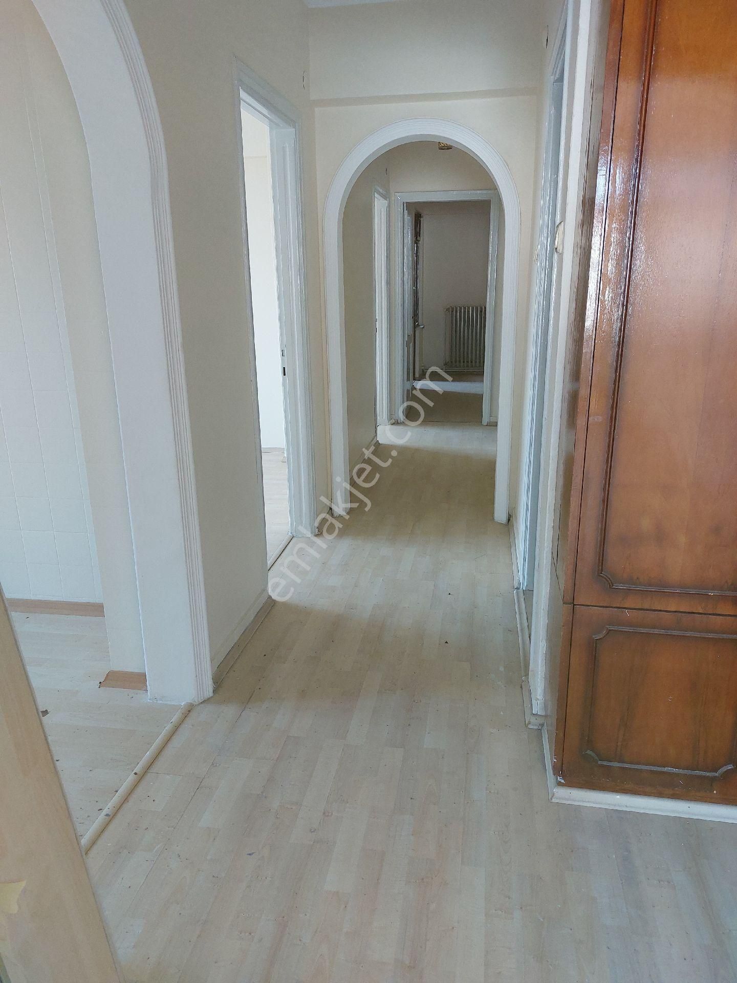 Sakarya Adapazari Merkezde 3+1 Kiralik Daire - Görsel 4