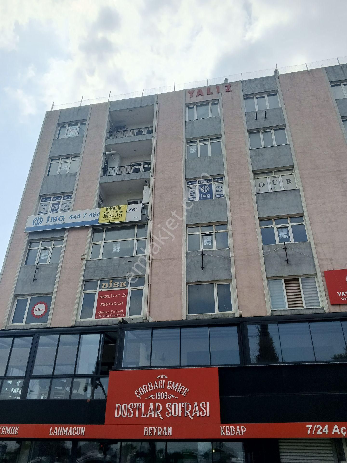 Gebze Sultan Orhan Kiralık Ofis Gökçe Girgin'den center avmnin karşısında prestijli bir konumda ofis