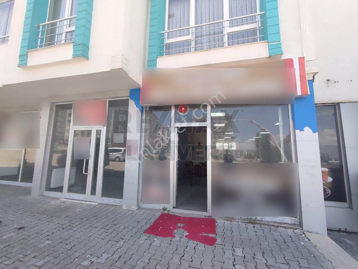 Yakutiye Kurtuluş Kiralık Dükkan & Mağaza Remax Lacivert'ten Hilalkent'te Kurumsala Kiralık İş yeri