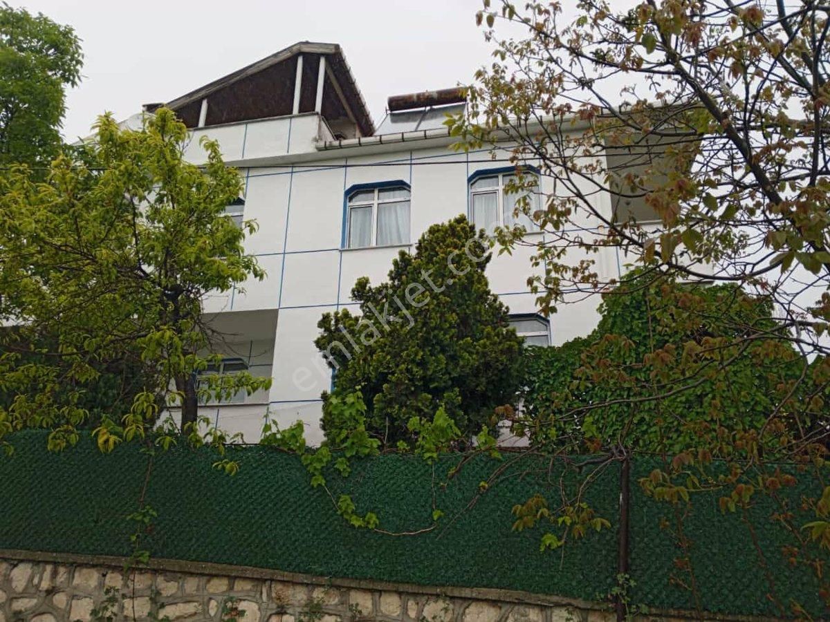 Beylikdüzü Dereağzı Satılık Villa Mahmut Saraç'Tan BEYLİKDÜZÜ D.AĞZI 8+2 Satılık Villa 729 m² Arsa