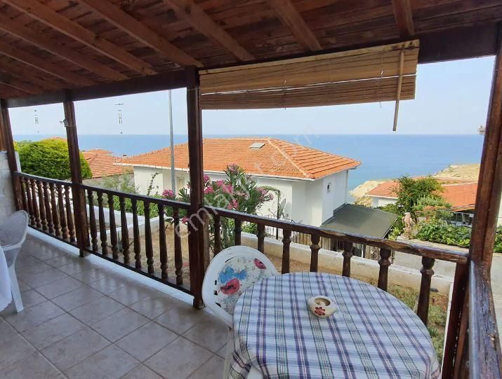 Çeşme Ovacık Kiralık Villa Çeşme’de Deniz Manzaralı Kiralık Ev