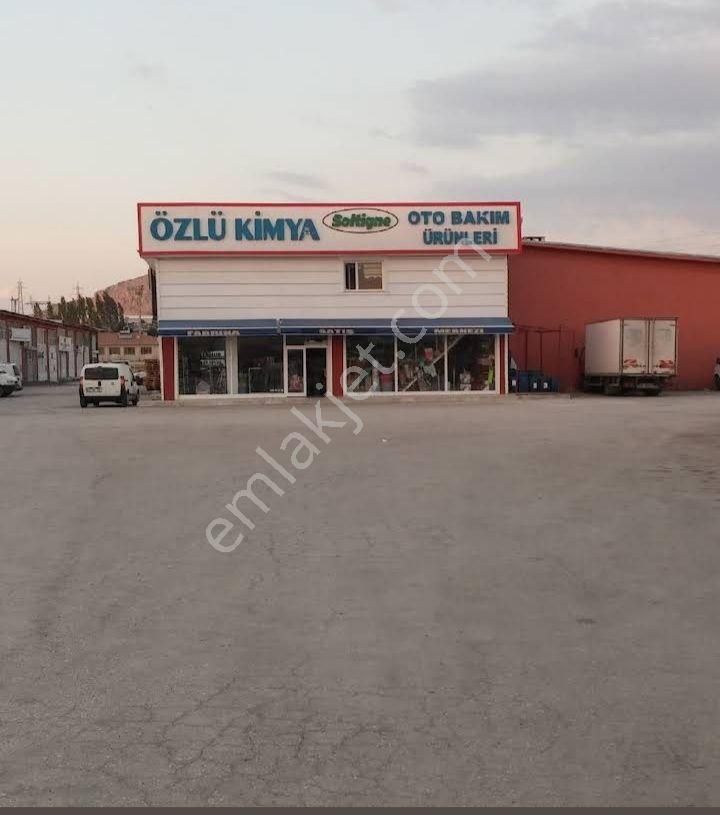 Tuşba Kalecik Kiralık Depo Erciş yolu üzerinde Doğu Toptancılar da kiralık iş yeri 