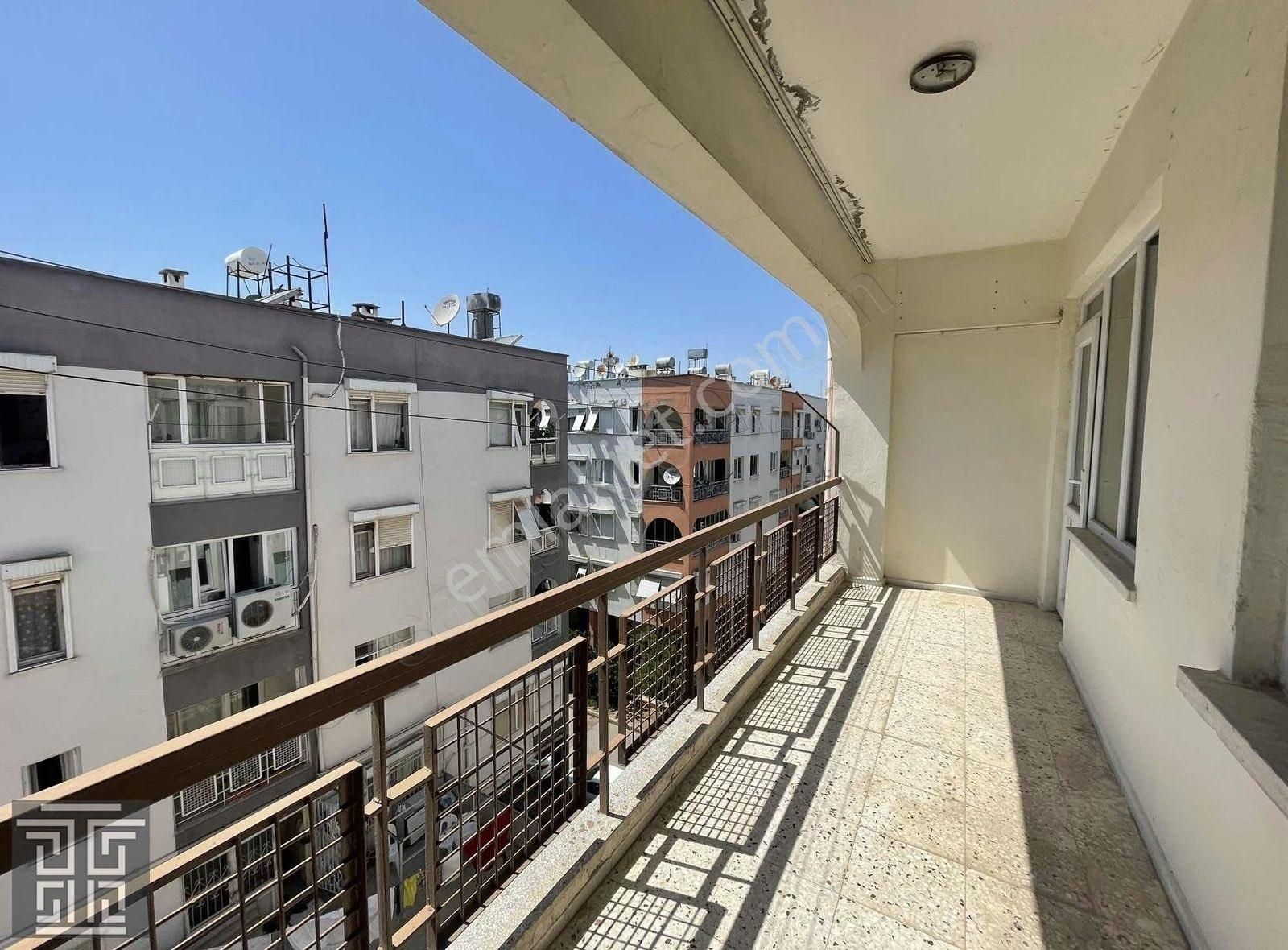 Muratpaşa Etiler Satılık Daire MURATPAŞA ETİLER MAHALLESİNDE 160 M2 3+1 SATILIK DAİRE