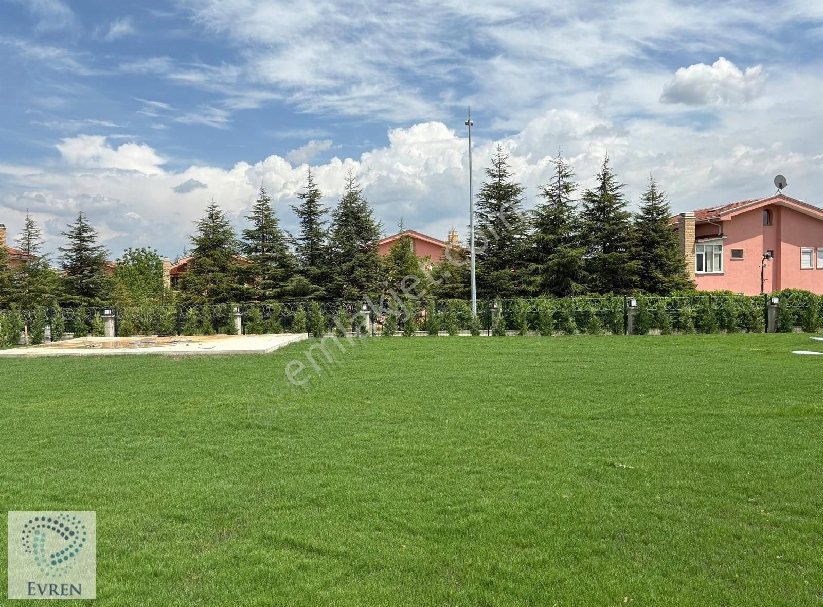 Gölbaşı Ballıkpınar Satılık Villa Gölbaşı Ballıkpınar Güvenlikli Sitede Satılık 6+1 Villa