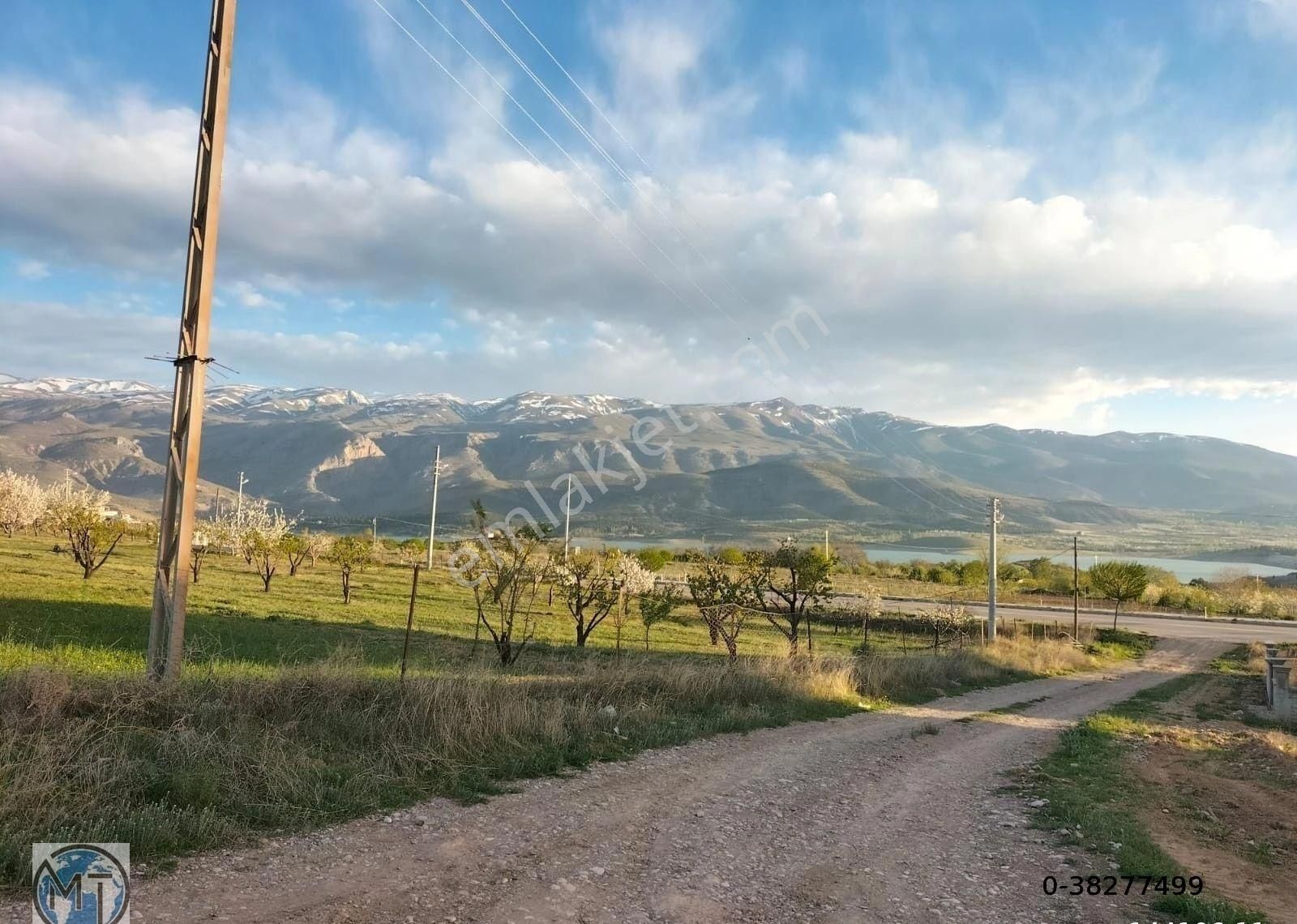 Halkapınar Bahçelievler Satılık Konut İmarlı MT EMLAK'TAN FIRSAT YERİ BARAJ VE DOĞA MANZARALI ARSA  MT GLOBAL EMLAKTAN SATILIK.